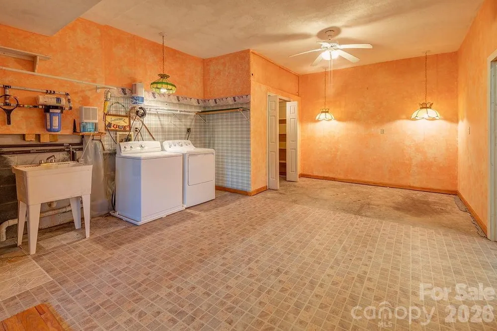 94 Marcellina Drive Fairview, NC 28730