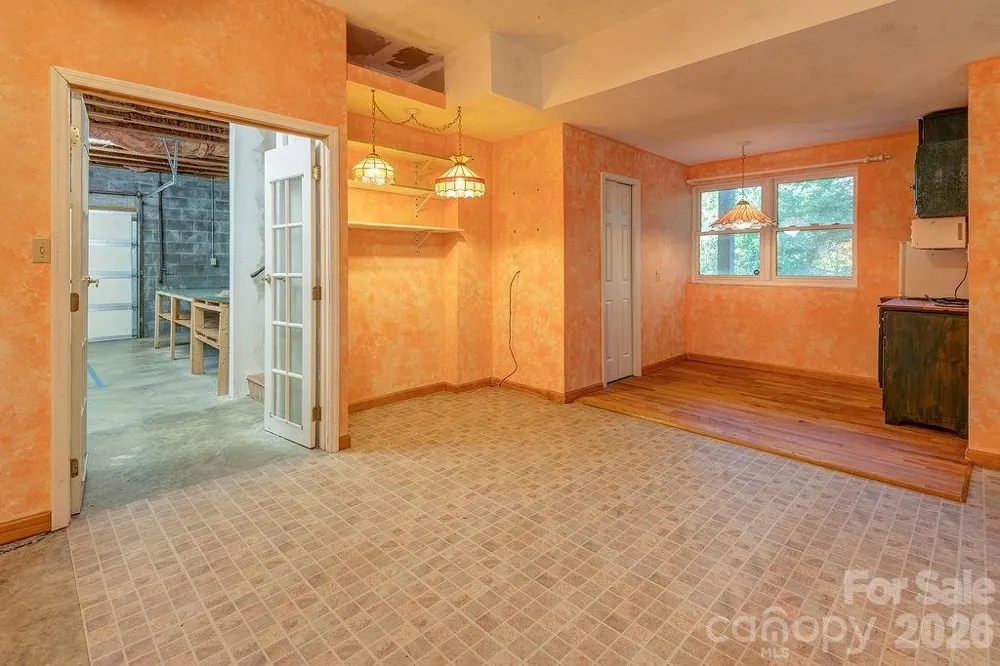 94 Marcellina Drive Fairview, NC 28730