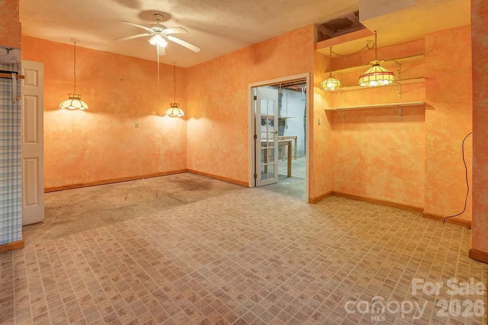 94 Marcellina Drive Fairview, NC 28730