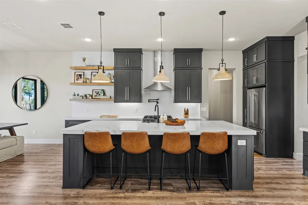 316 Stockman Drive Dripping Springs, TX 78620