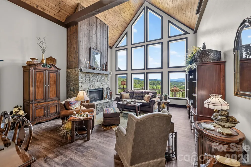 100 Brookstone Mountain Trail Franklin, NC 28734