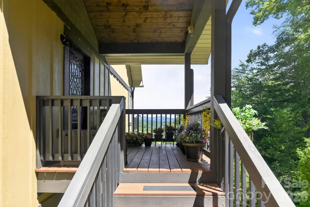 100 Brookstone Mountain Trail Franklin, NC 28734