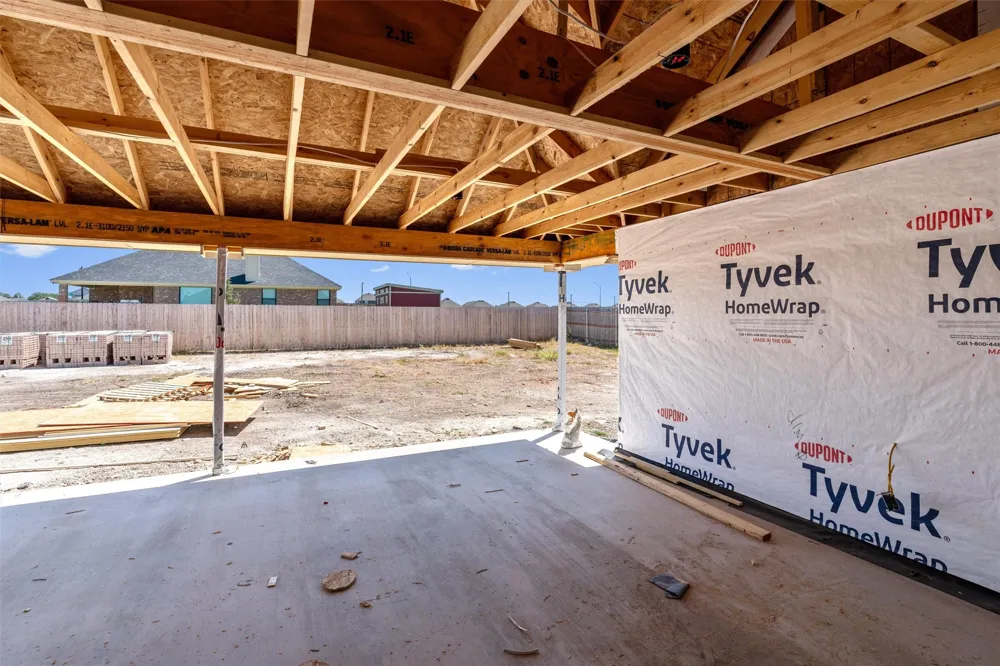 1300 Promised Land Hewitt, TX 76643