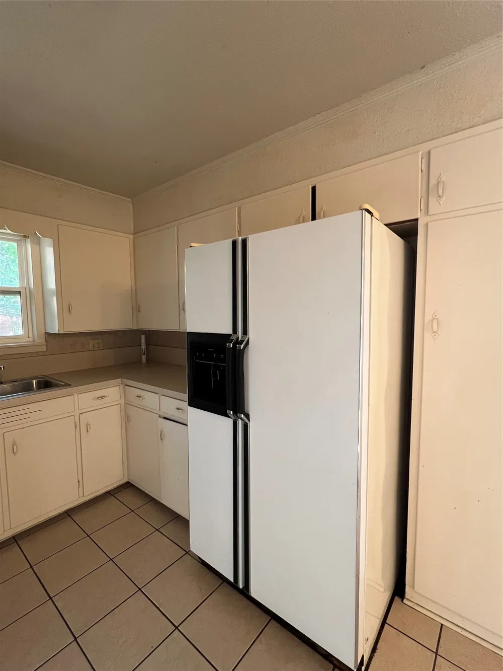 517 LYDIA Stephenville, TX 76401