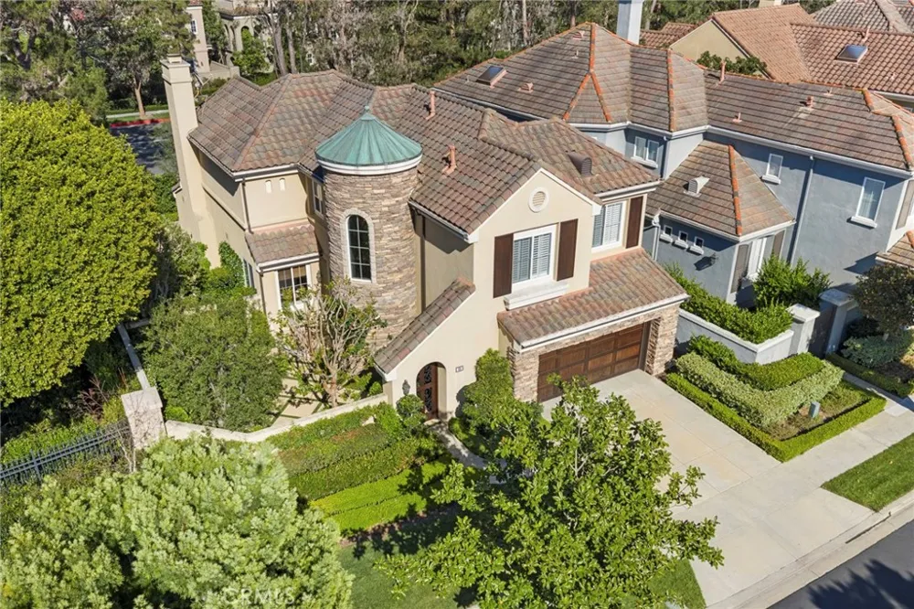 25 Lyon Newport Coast, CA 92657