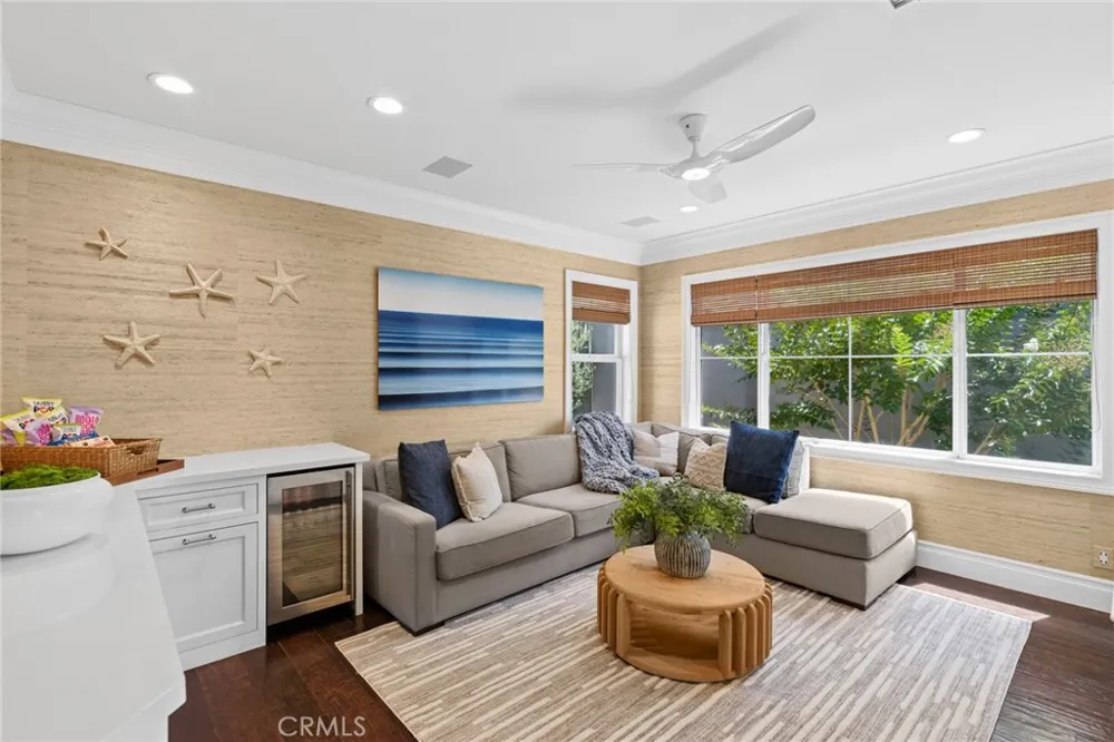 25 Lyon Newport Coast, CA 92657