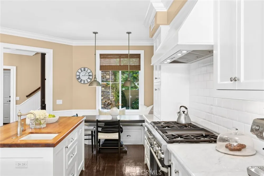 25 Lyon Newport Coast, CA 92657