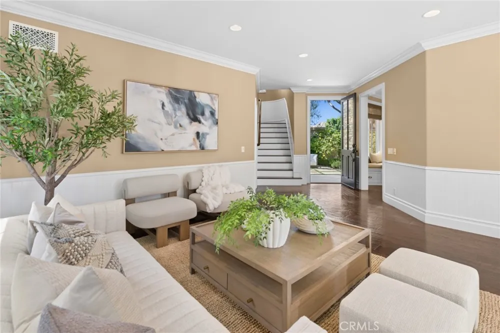 25 Lyon Newport Coast, CA 92657
