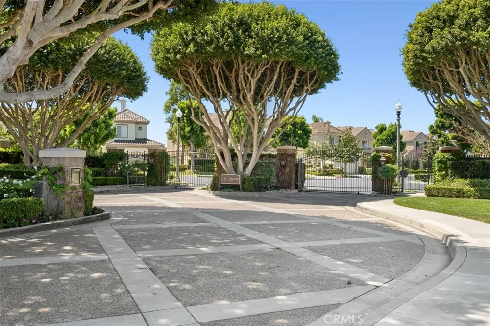 25 Lyon Newport Coast, CA 92657