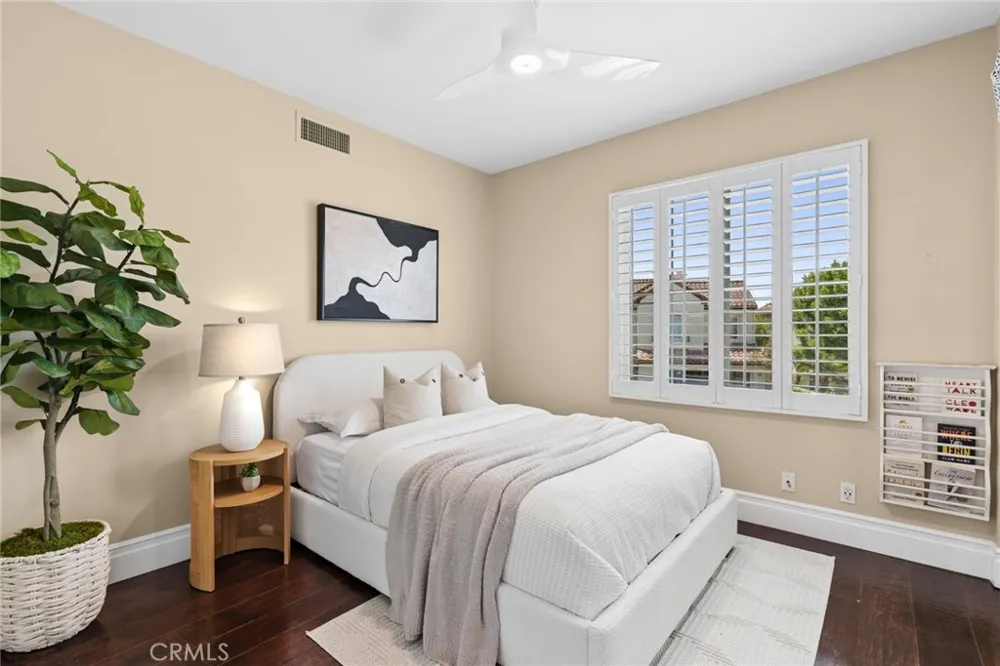 25 Lyon Newport Coast, CA 92657