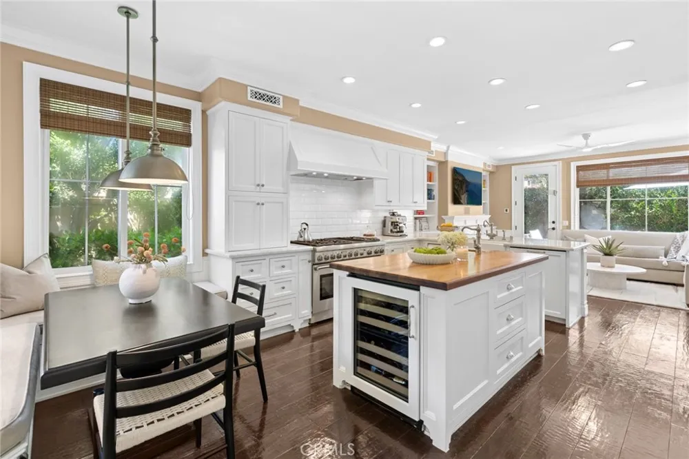 25 Lyon Newport Coast, CA 92657