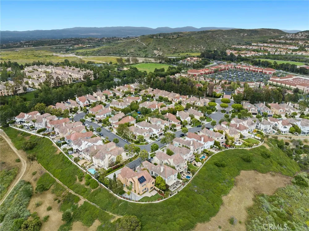 25 Lyon Newport Coast, CA 92657