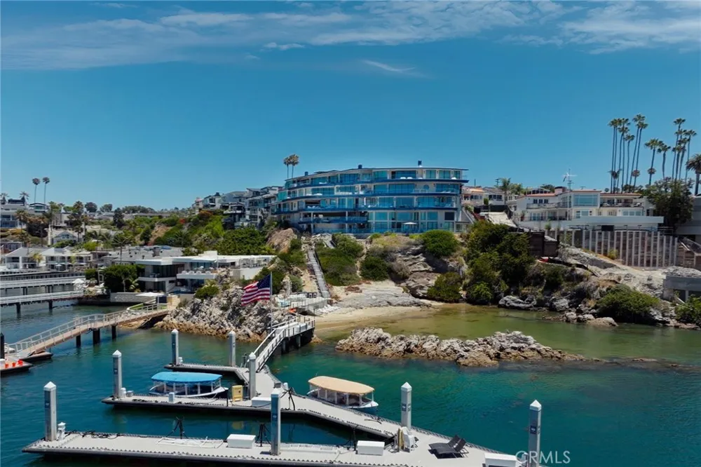 183 Carnation Avenue Corona del Mar, CA 92625
