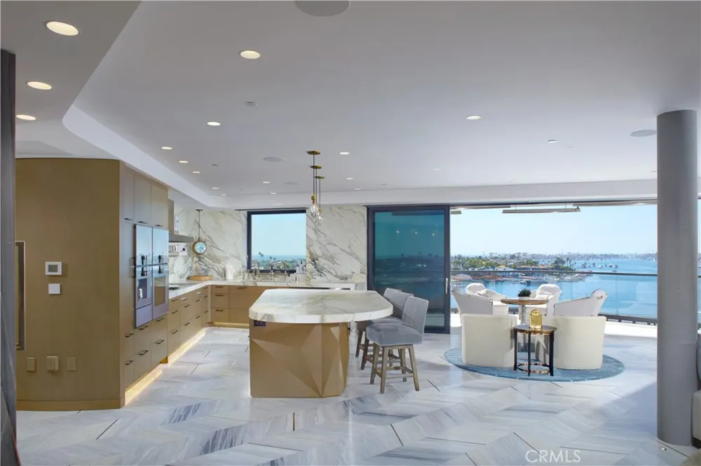 183 Carnation Avenue Corona del Mar, CA 92625