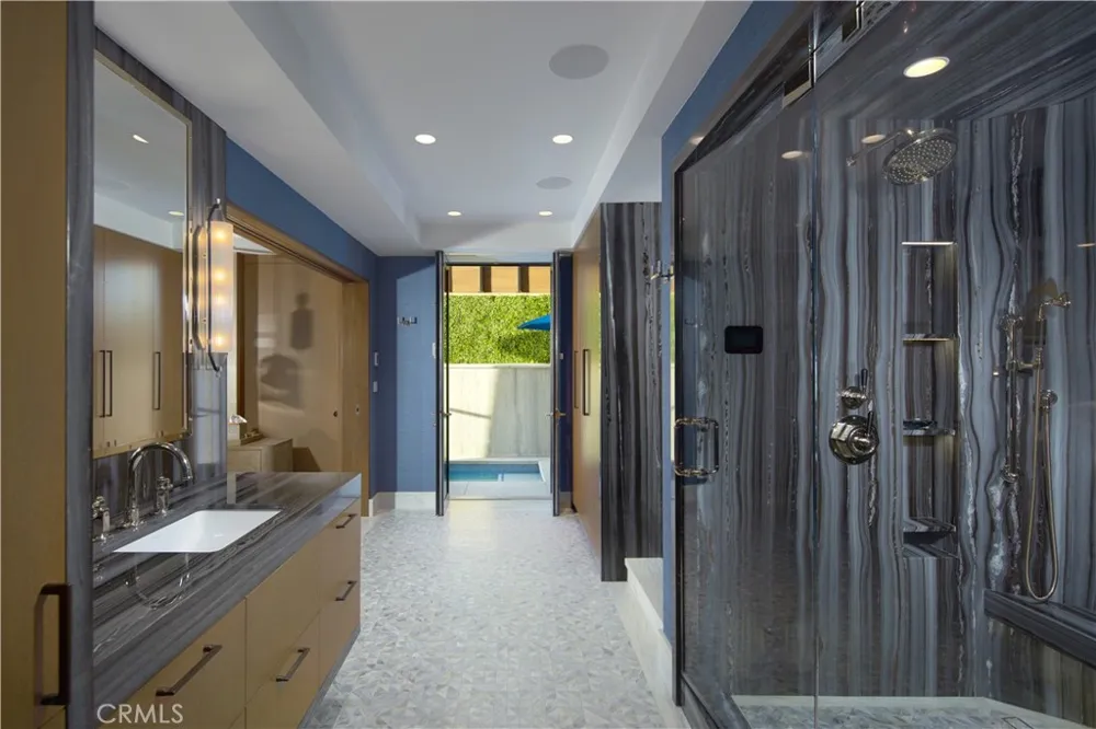183 Carnation Avenue Corona del Mar, CA 92625
