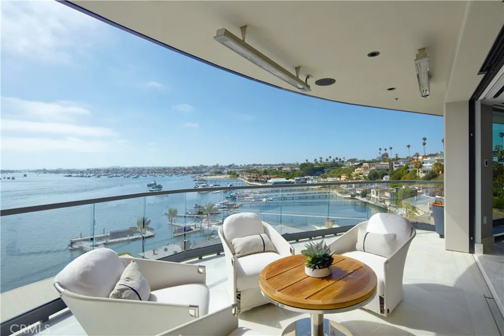 183 Carnation Avenue Corona del Mar, CA 92625