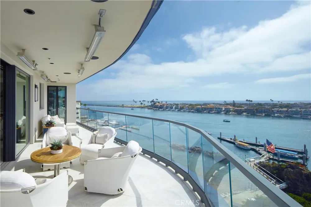 183 Carnation Avenue Corona del Mar, CA 92625