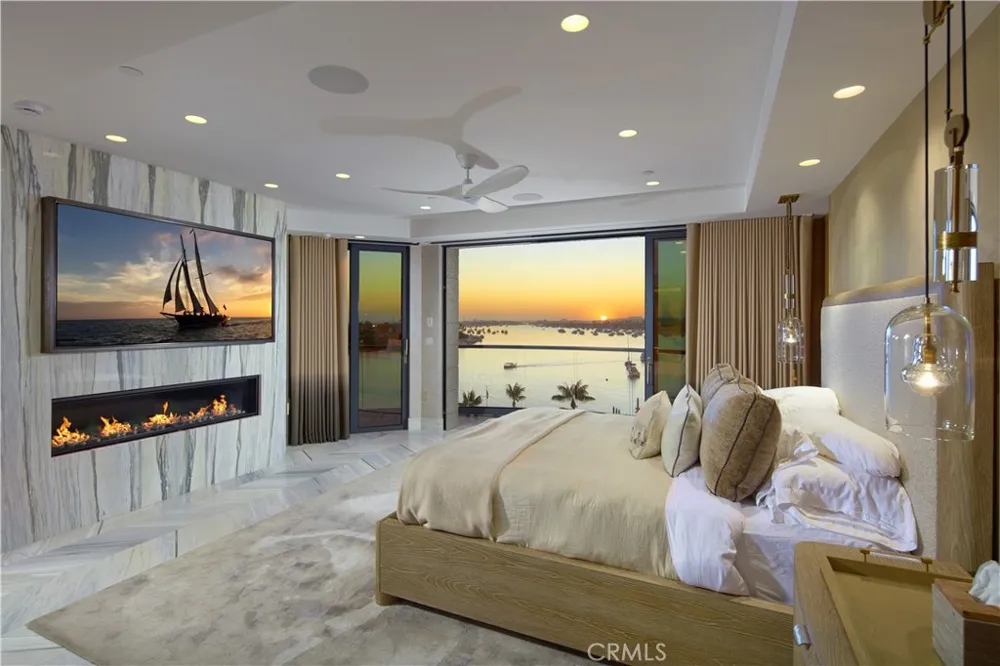 183 Carnation Avenue Corona del Mar, CA 92625