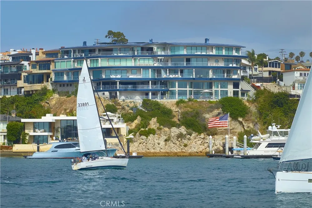 183 Carnation Avenue Corona del Mar, CA 92625