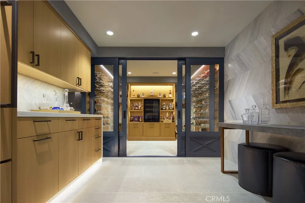 183 Carnation Avenue Corona del Mar, CA 92625