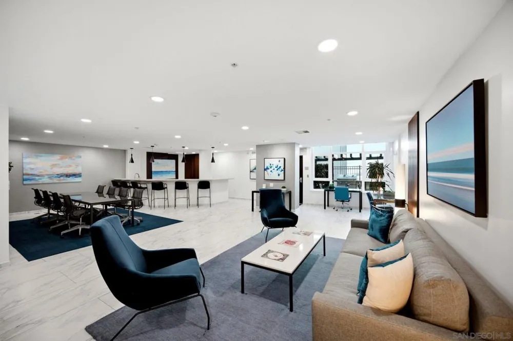 475 Redwood St #406 San Diego, CA 92103
