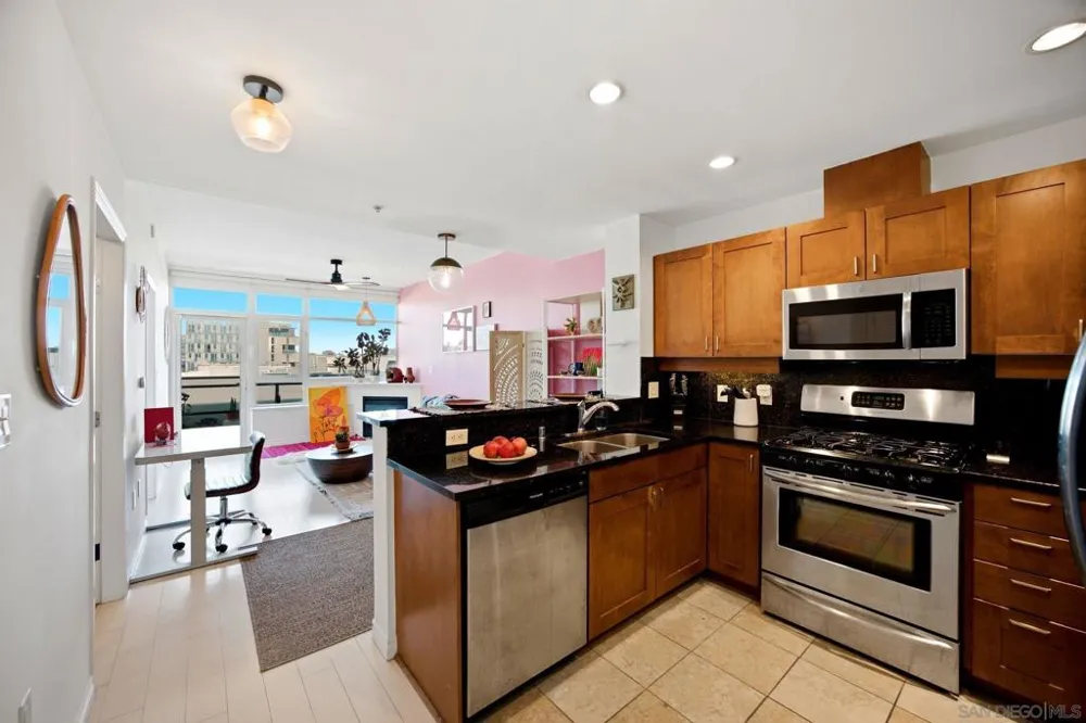 475 Redwood St #406 San Diego, CA 92103