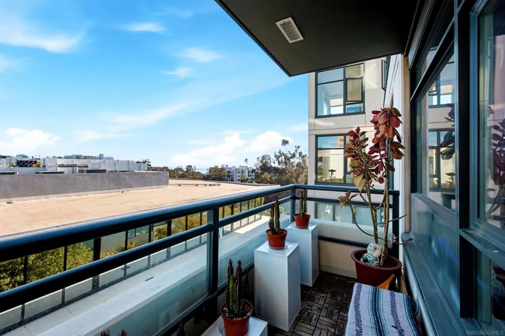 475 Redwood St #406 San Diego, CA 92103