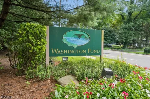 300 Pond Ct