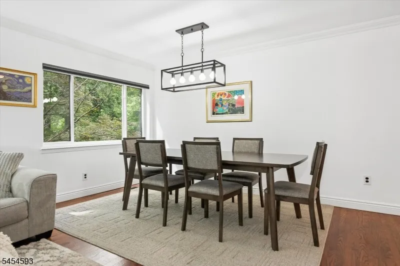 300 Pond Ct Washington, NJ 07676
