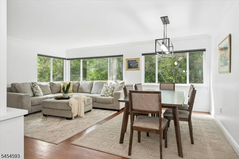 300 Pond Ct Washington, NJ 07676