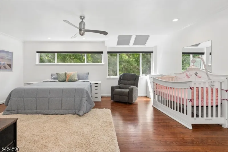 300 Pond Ct Washington, NJ 07676