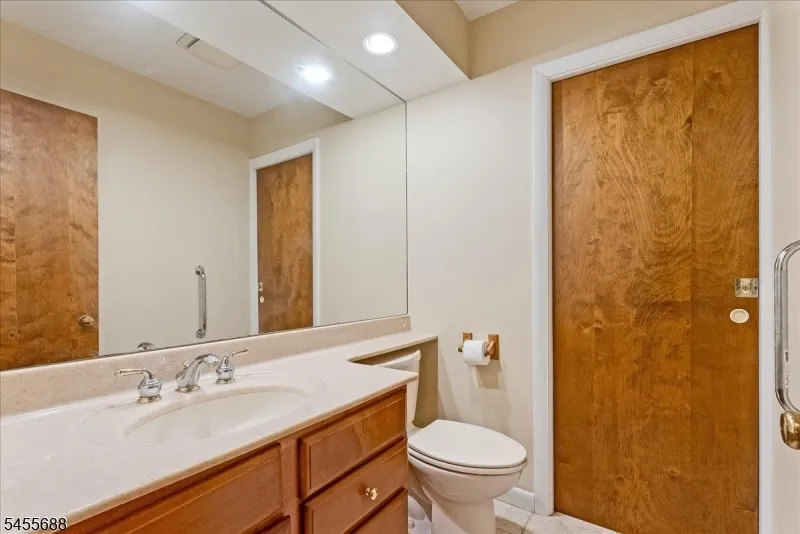 193 Alpine Trl Sparta, NJ 07871