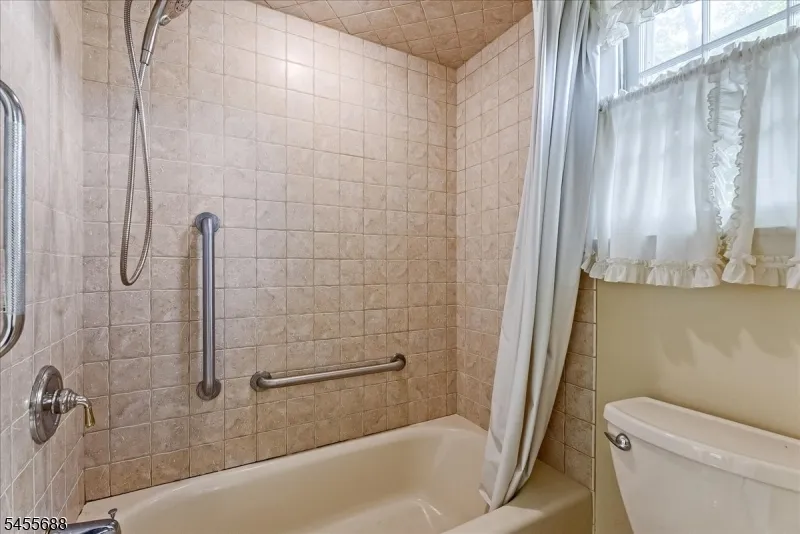 193 Alpine Trl Sparta, NJ 07871