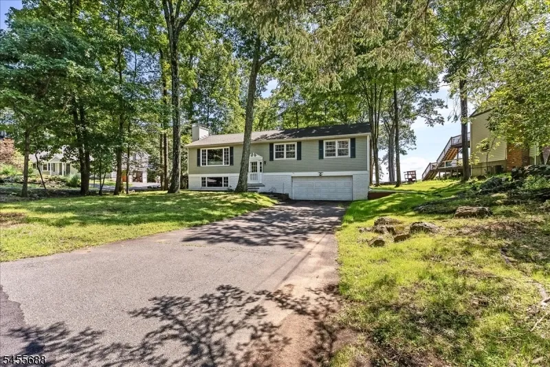 193 Alpine Trl Sparta, NJ 07871