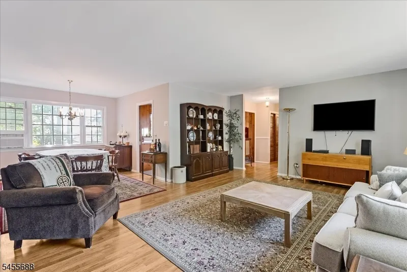 193 Alpine Trl Sparta, NJ 07871