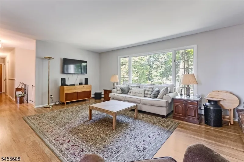 193 Alpine Trl Sparta, NJ 07871