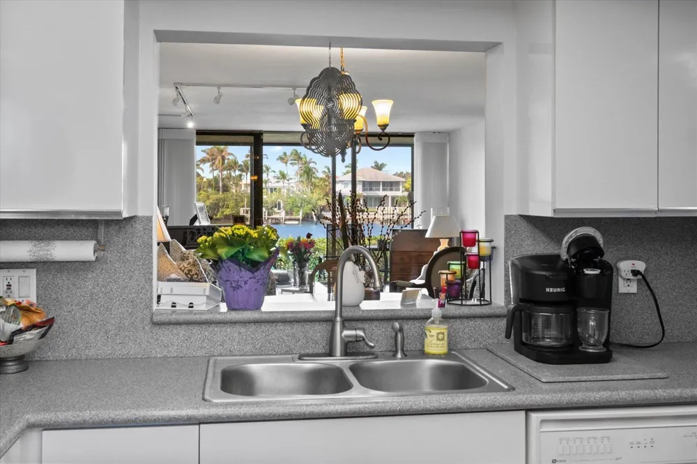 3555 S Ocean Boulevard #113 South Palm Beach, FL 33480