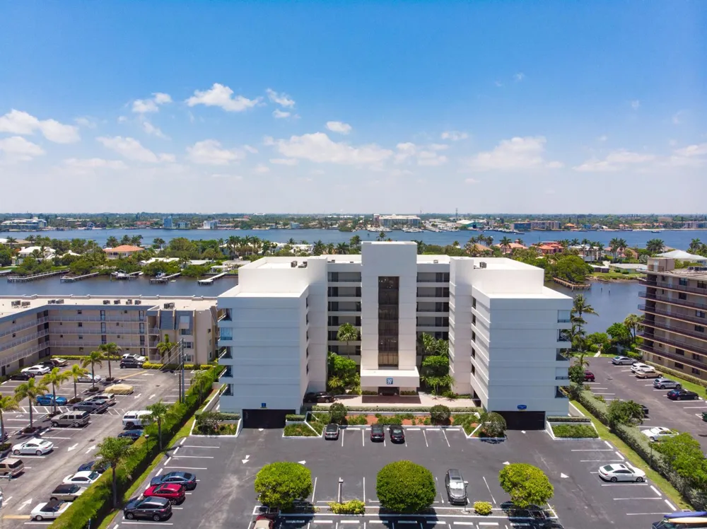 3555 S Ocean Boulevard #113 South Palm Beach, FL 33480