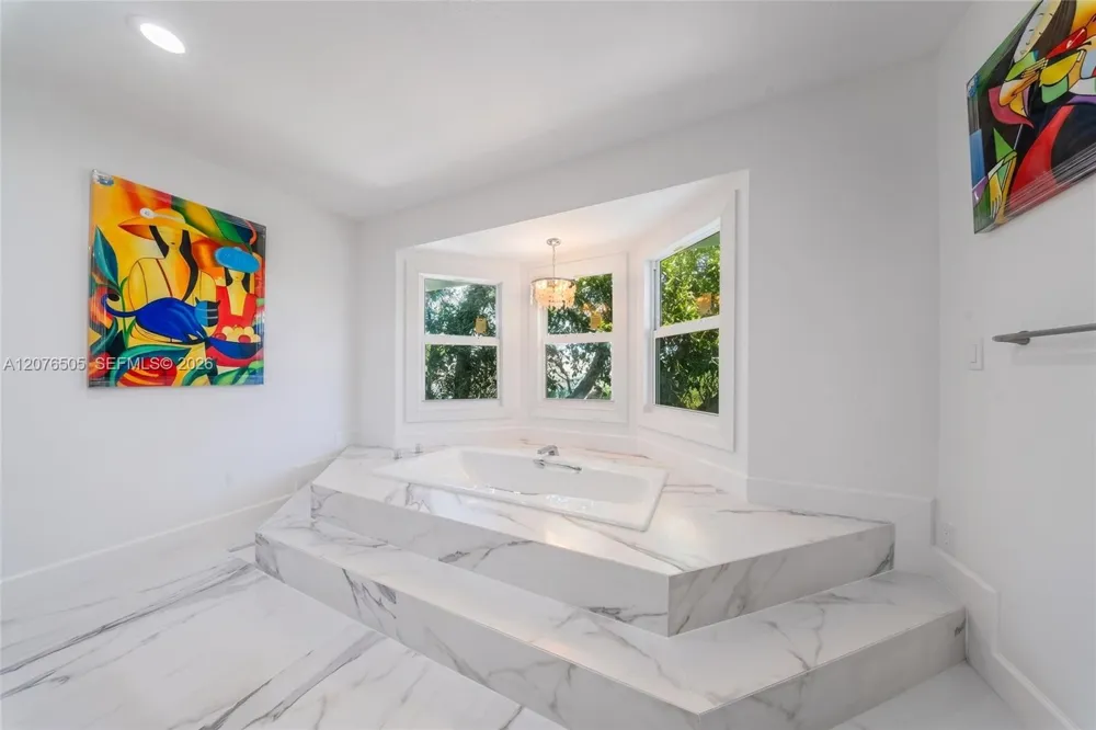 316 Dr Islamorada, FL 33036