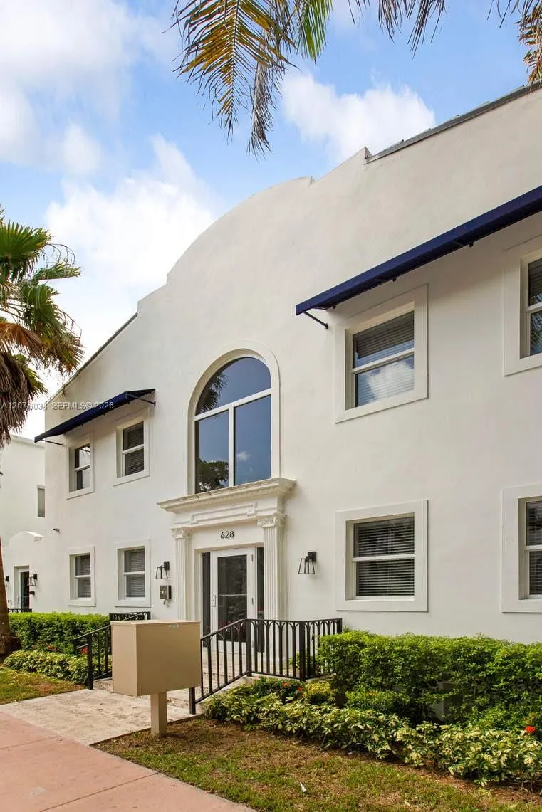 624 Santander Ave #1 Coral Gables, FL 33134