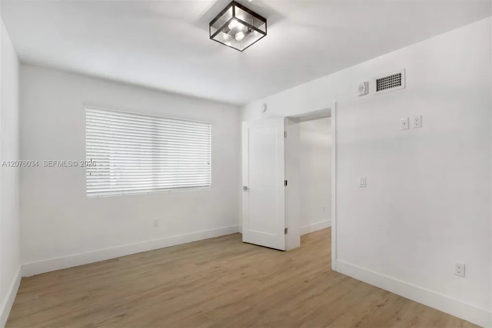 624 Santander Ave #1 Coral Gables, FL 33134