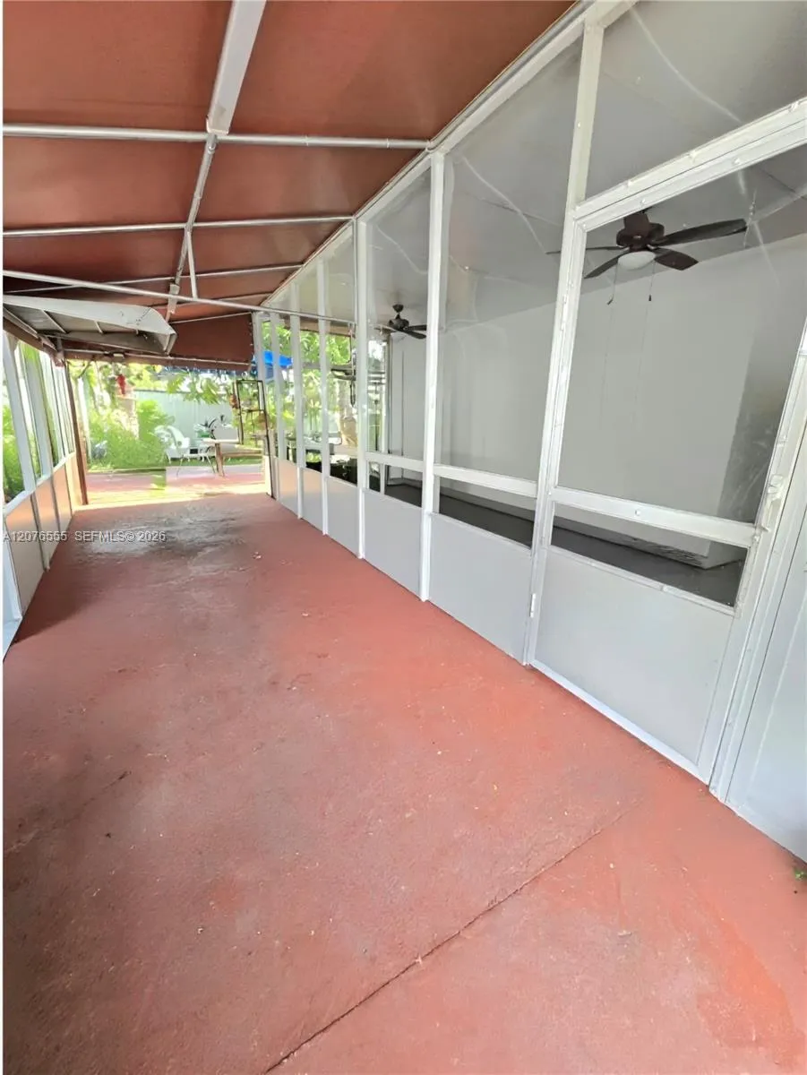 3320 NW 20th St Miami, FL 33142