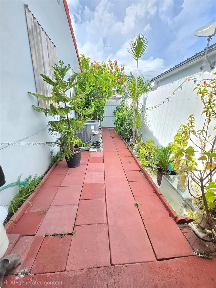 3320 NW 20th St Miami, FL 33142