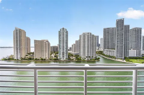 325 S Biscayne Blvd #2219