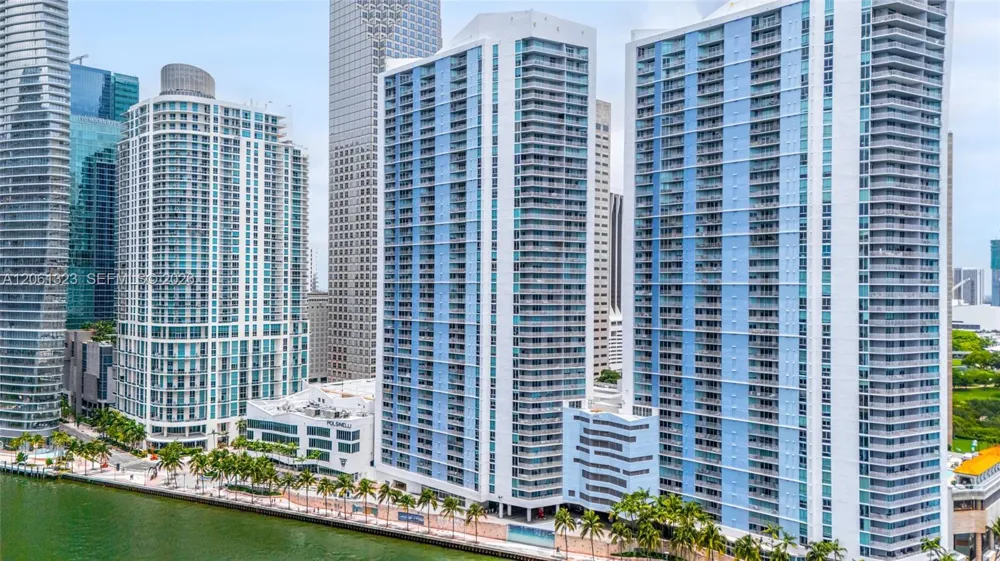 325 S Biscayne Blvd #2219 Miami, FL 33131