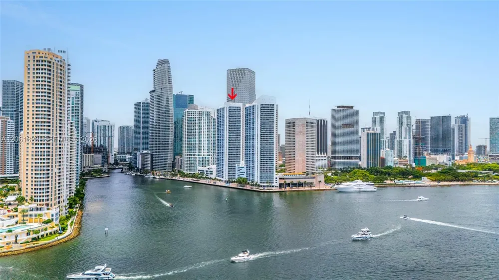 325 S Biscayne Blvd #2219 Miami, FL 33131
