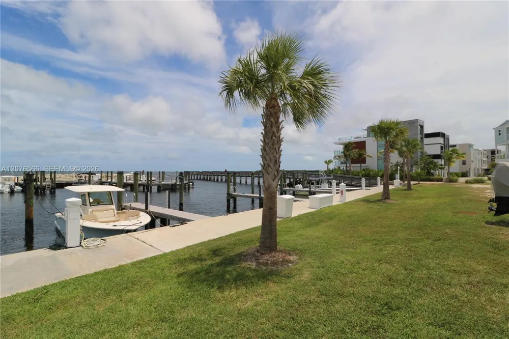 94825 Overseas Hwy #35 Key Largo, FL 33037
