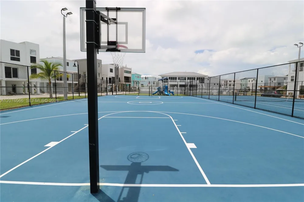 94825 Overseas Hwy #35 Key Largo, FL 33037