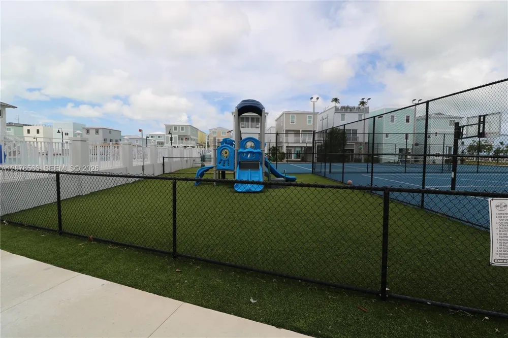 94825 Overseas Hwy #35 Key Largo, FL 33037