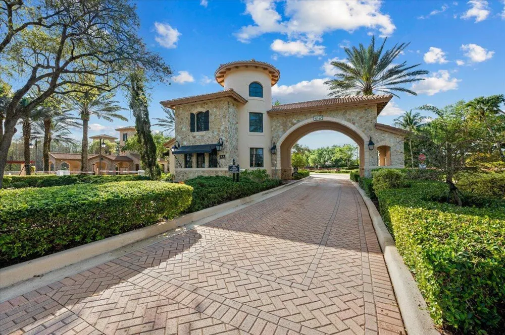 180 Carina Drive Jupiter, FL 33478